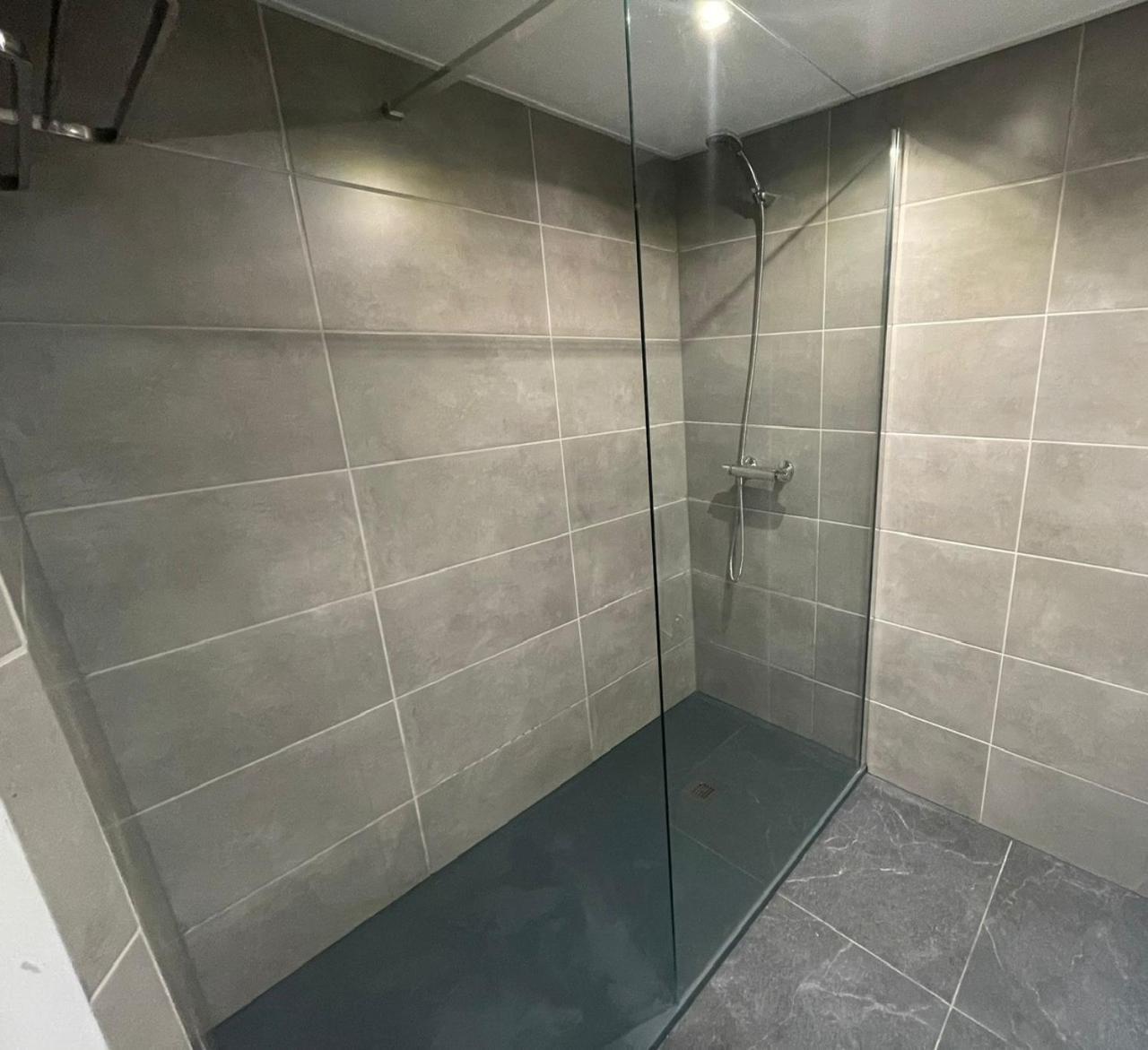 Edificio Gijon Newly Renovated Two-Bedroom Apartment Benidorm Dış mekan fotoğraf