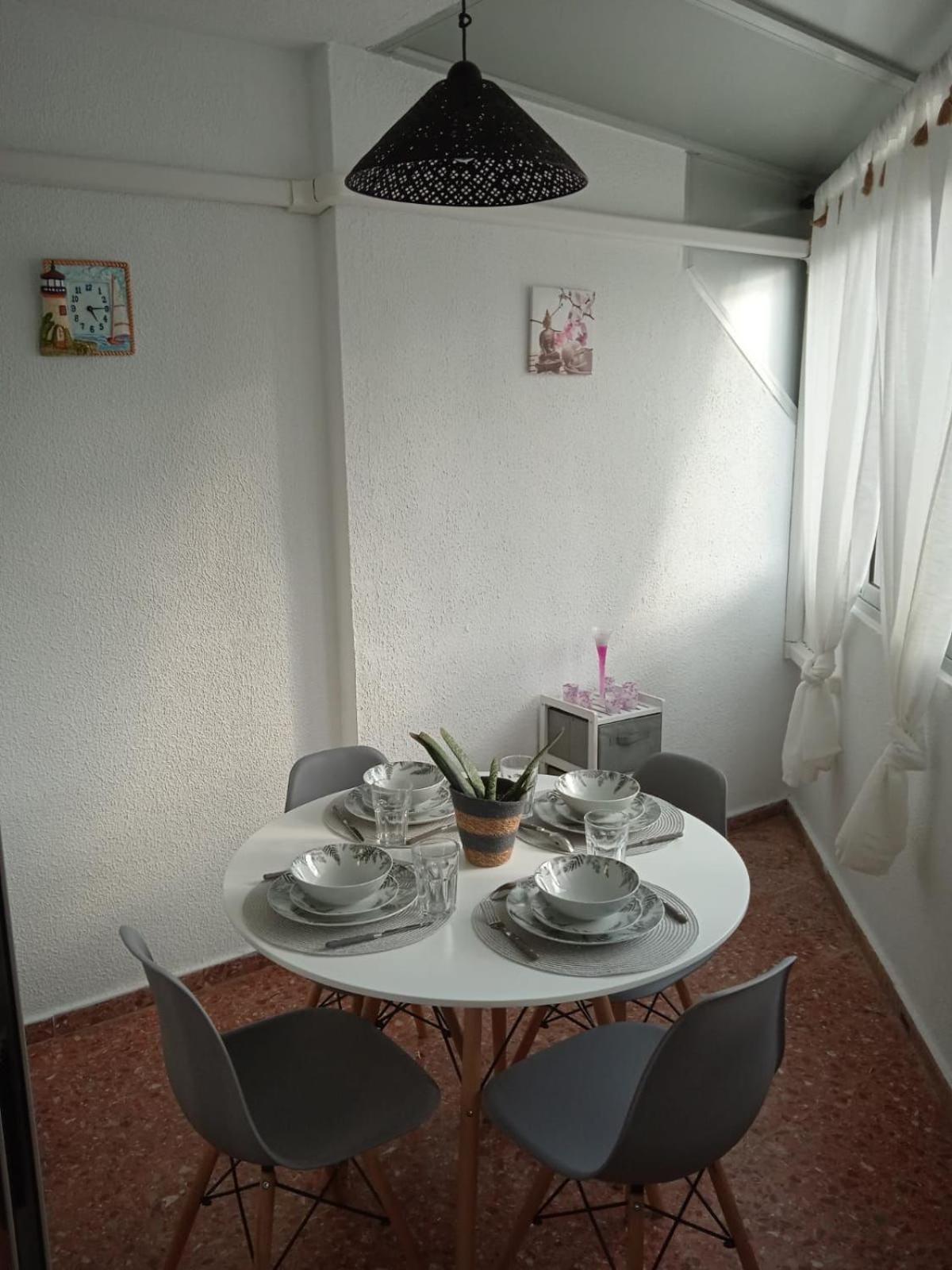 Edificio Gijon Newly Renovated Two-Bedroom Apartment Benidorm Dış mekan fotoğraf